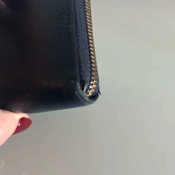 Kate Spade Navy Blue zip around Leather wallet - Picture 4 of 9